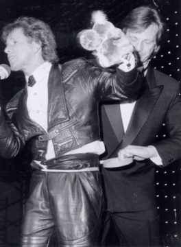 Bei der Goldenen Antenne 1992 drohte GG Anderson die Hose runter zu fallen - Frank Österling konnte helfen