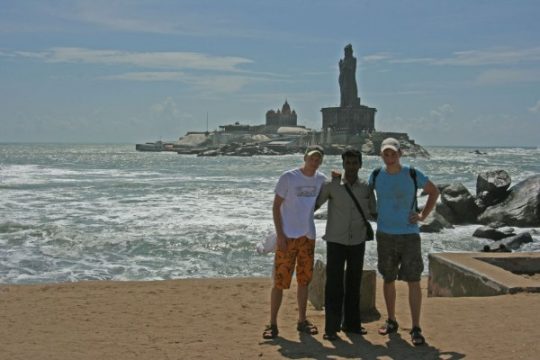 Noah Krämer aus Schönberg und Matteo Rauw aus Mürrigen in Südindien