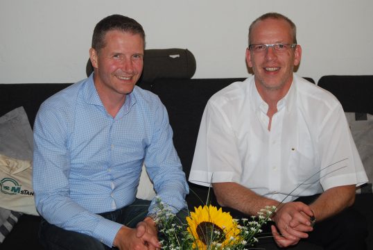 Hilfe für Haiti: Edgar Ballmann und Erwin Schröder in 'Mundart'