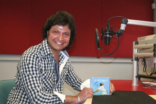 Janis Nikos im BRF-Studio