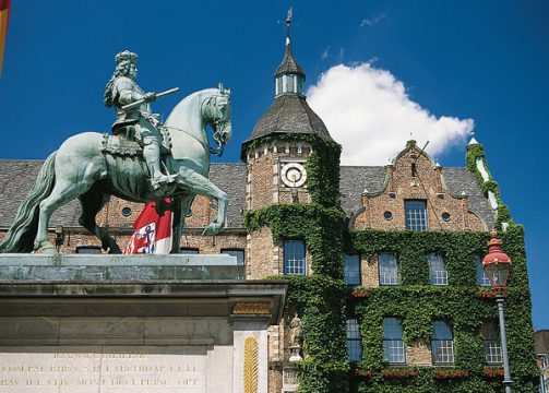 BRF2 verlost einen Aufenthalt in Düsseldorf - Jan Wellem