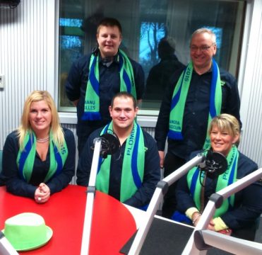 Prinz Jonny 1. mit seinem Gefolge und Jean Hick