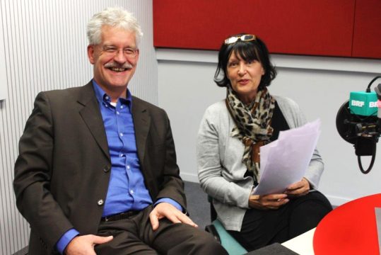 Synodalpräsident Steven Fuite und Pfarrerin Christine Treichel