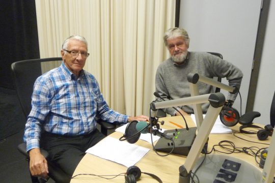 Siegfried Krings und Engelbert Cremer im BRF-Studio St. Vith