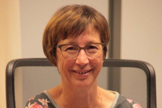 Mundart-Moderatorin Christel Jost