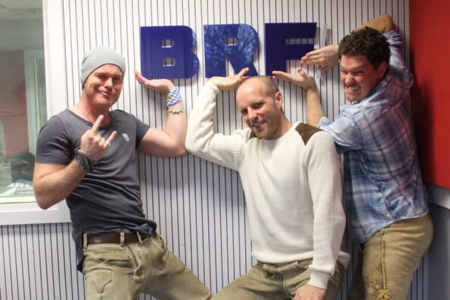 Bini, Stefan und Flo stellen das neue Album von voXXclub vor