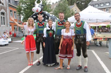 Tirolerfest 2018 BRF und RAI - Julia und Barbara mit der Musikkapelle Kiens
