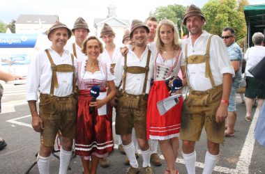 Tirolerfest 2018 BRF und RAI - die Garner Schuaplattler mit Barbara und Julia