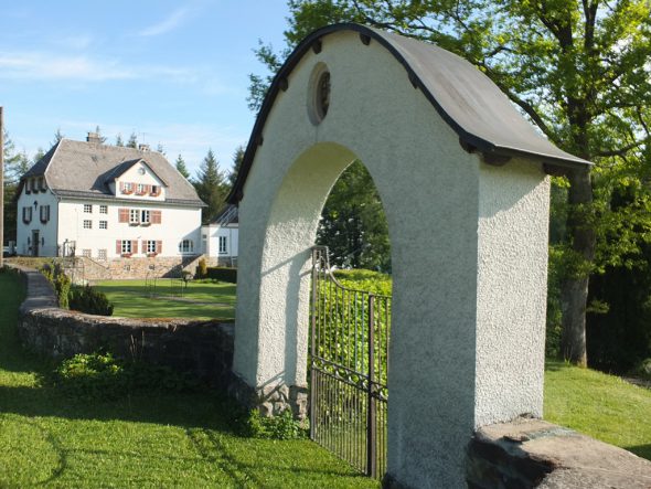 Kloster "St. Raphael" in Montenau 
