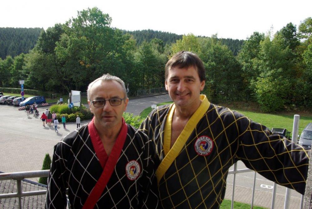 Kurt Brück und Erwin Maraite im Kampfanzug (Foto: privat)