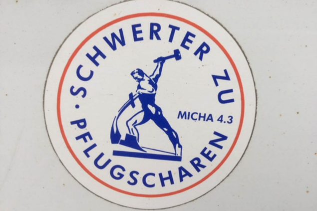 Schwerter zu Pflugscharen