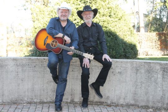 Andreas Cisic und Teddy Iming stellen das neue Truck Stop-Album vor (Bild: BRF)