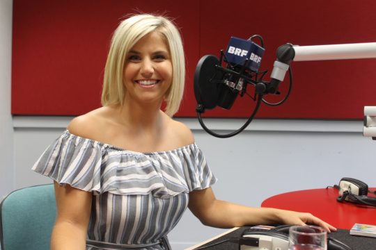 Beatrice Egli stellt ihr neues Album bei BRF2 vor (Bild: BRF)