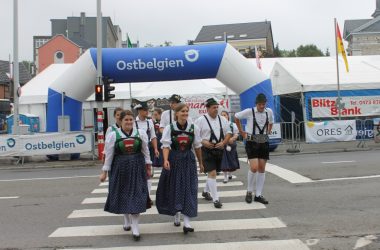 BRF2 live vom 39. Tirolerfest: Die Schuhplattler aus Stubai