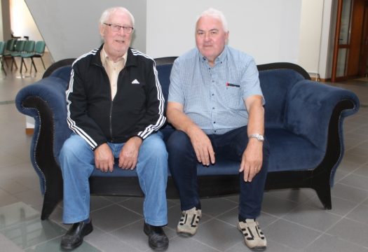 Mundartmoderator Werner Emonts mit Studiogast Willy Emontspohl (Foto: Renate Ducomble, BRF)