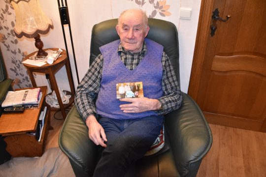 Franz Josten ist der älteste Bewohner von Rocherath-Krinkelt (Bild: Chantal Scheuren/BRF)
