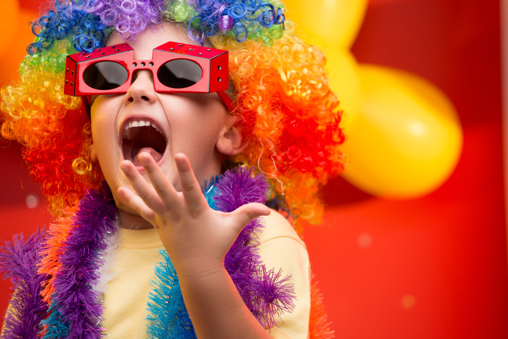 Kind hat Spaß am Karneval (© Bildagentur PantherMedia/diogoppr)
