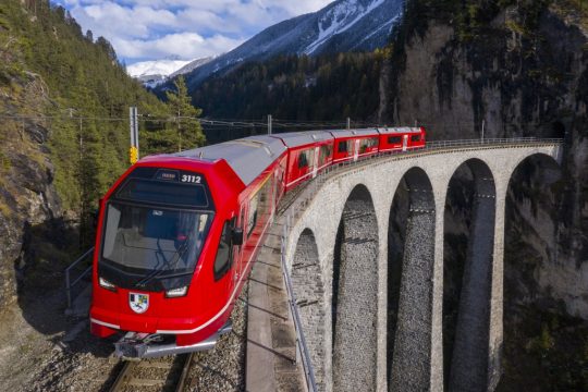 Rhätische Bahn Landwasser Viadukt Capricorn (2020)