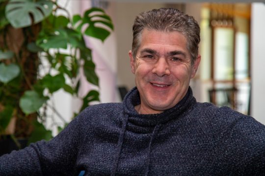 Luc Remó bei BRF2 (Bild: Olivier Krickel/BRF)