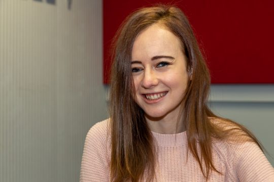 Pauline stellt ihr erstes Album vor