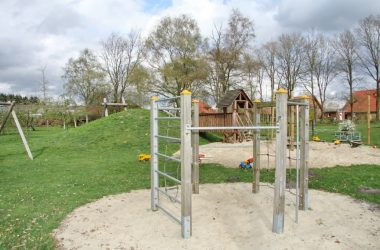 Oste_Ferienhof_Kinderspielplatz_4