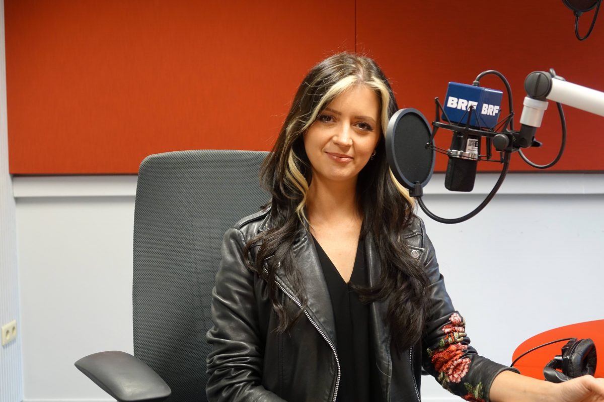 Sotiria stellt ihr neues Album bei BRF2 vor BRF2 Radio