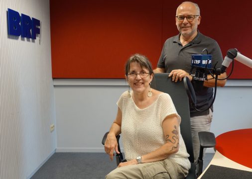 Texterin und Coach: Edith Jeske mit Horst Senker (Bild BRF)