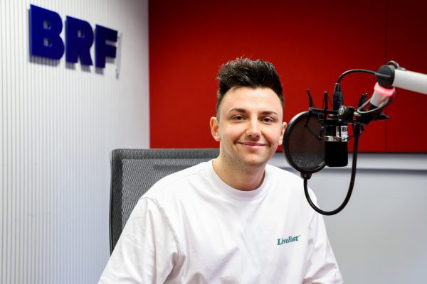 Philipp Bender zu Gast im Künstlertreff (Bild: Julien Claessen/)