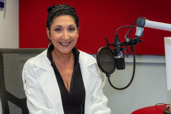 Susan Ebrahimi zu Gast bei BRF2 (Bild: Olivier Krickel/BRF)