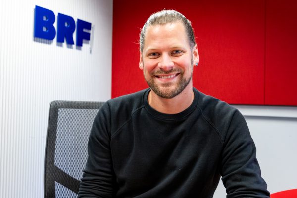 KEV stellt sein 2. Album vor (Bild: Julien Claessen/BRF)