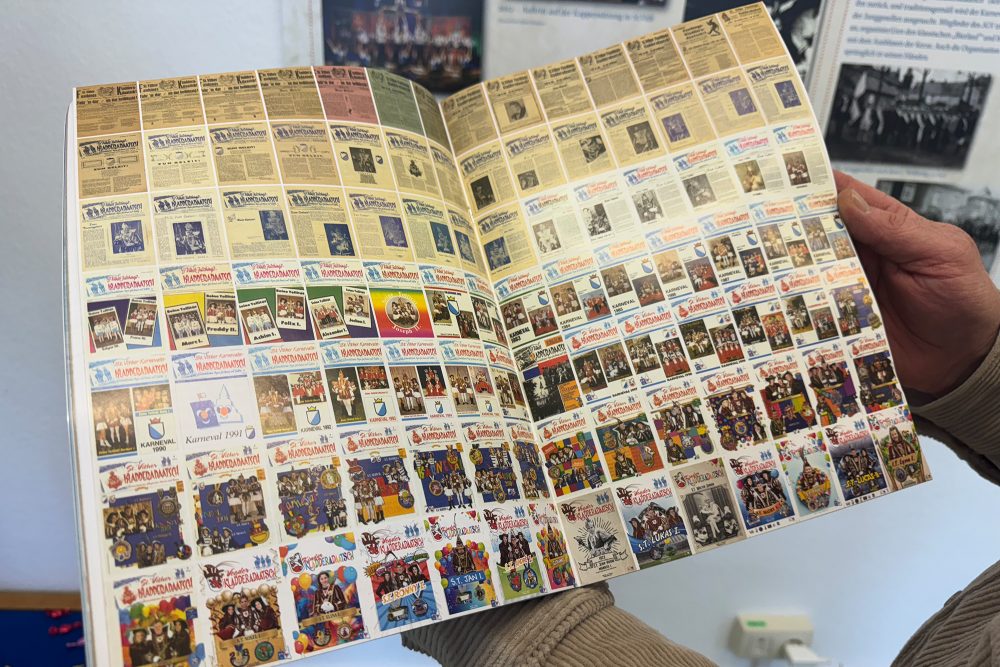 Übersicht über die Titelseiten der Magazine