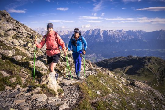 Wandern Glungezer mit Ausblick auf das Karwendelgebirge