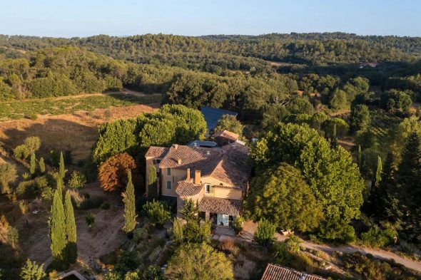 2026 Une Campagen en Provence Ansicht von oben2