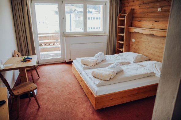 Das Schlafzimmer im Alpenhotel Kaiserfels